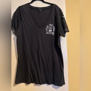 Torrid Psychic Readings Lace Sleeve Tee 1 XL
